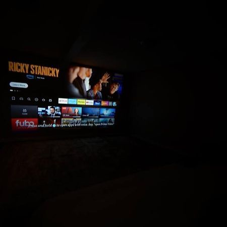 Brand New Cozy Modern Bungalow W/Hot Tub+Movieroom 7 Min From Uptown Charlotte Extérieur photo