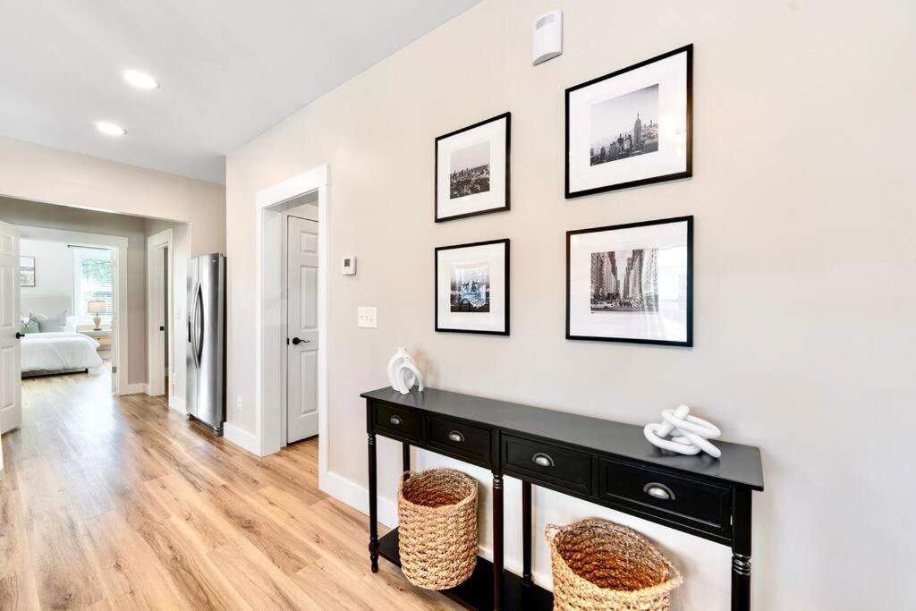 Brand New Cozy Modern Bungalow W/Hot Tub+Movieroom 7 Min From Uptown Charlotte Extérieur photo
